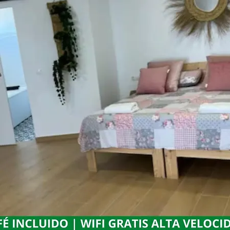 Bonita Con Terraza Y Jacuzzi Exterior Alzira